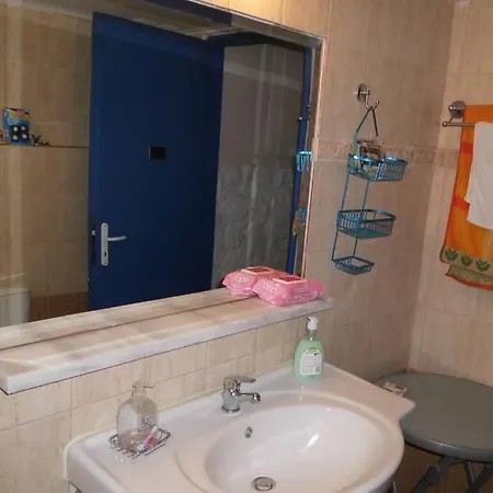 Διαμέρισμα παραλια γαυρίου *