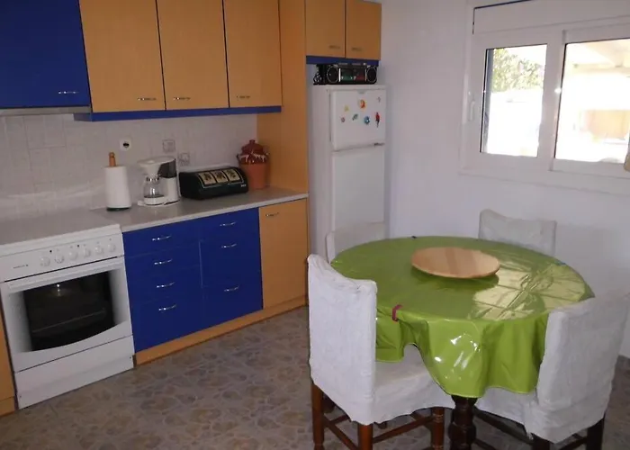 παραλια γαυρίου